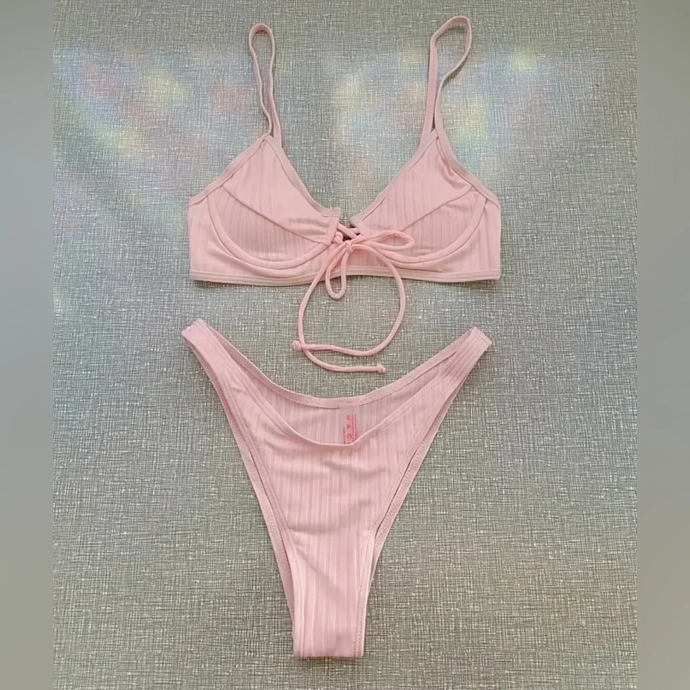 Pink Ribbed Underwire High Cut Bikini Set - Picture 4 of 7